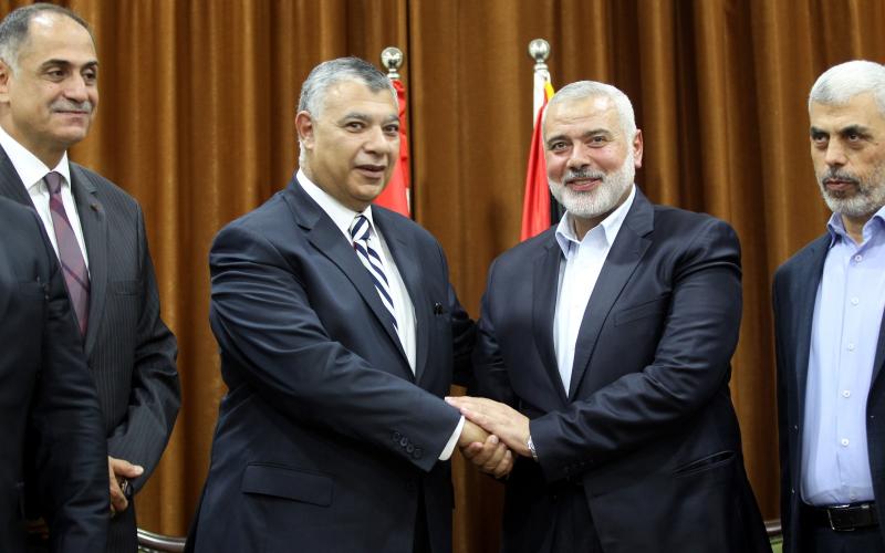 هنية يستقبل وزير المخابرات المصرية