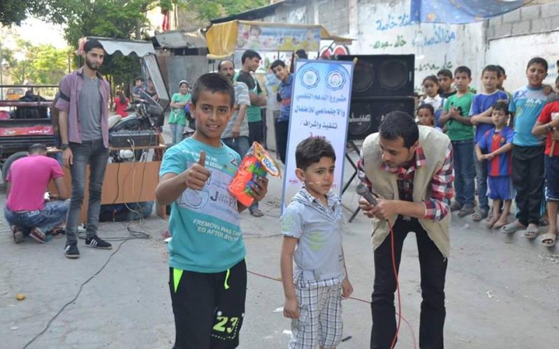 13232957_844342092376343_5278502583605934423_n - Copy