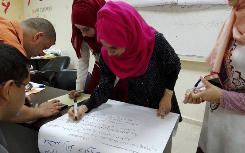 اختتام سلسلة دورات إرشاد مهني وتدريب مهارات حياتية بخضوري