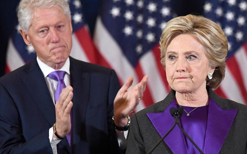 3B569E3A00000578-4029044-US_Democratic_presidential_candidate_Hillary_Clinton_makes_a_con-a-87_1481661965560_639271