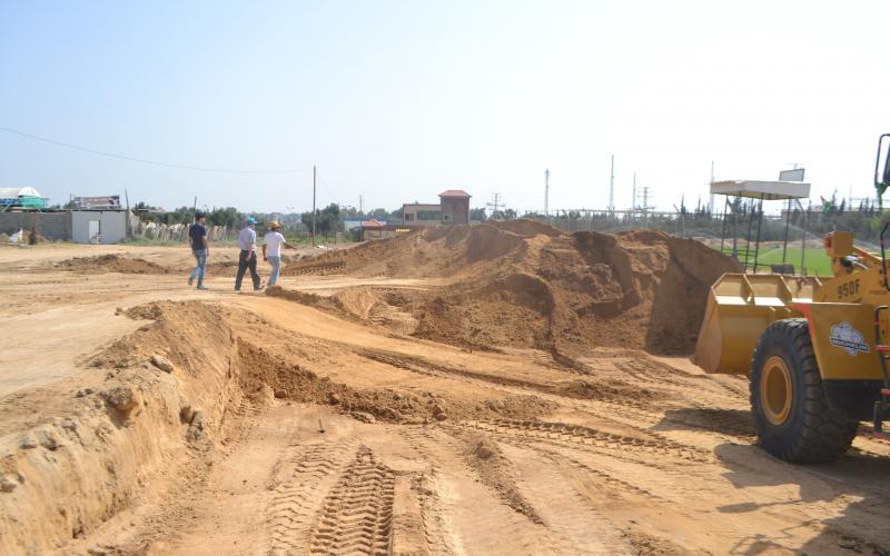 البدء بإنشاء مدرجات الملعب البلدي بالنصيرات