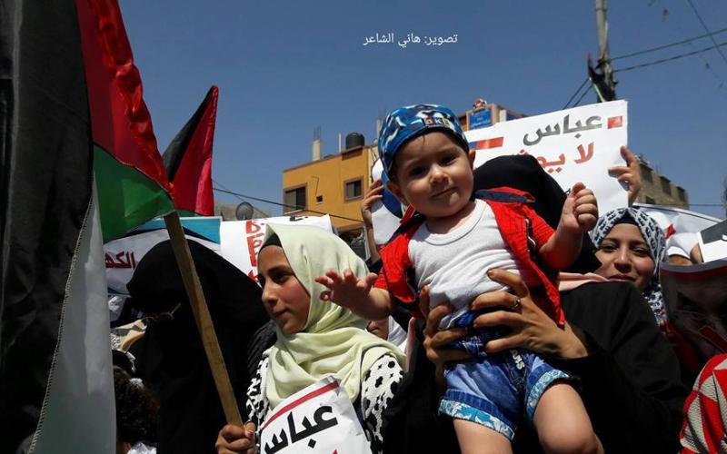 18302496_1300477763381354_1855522170_n