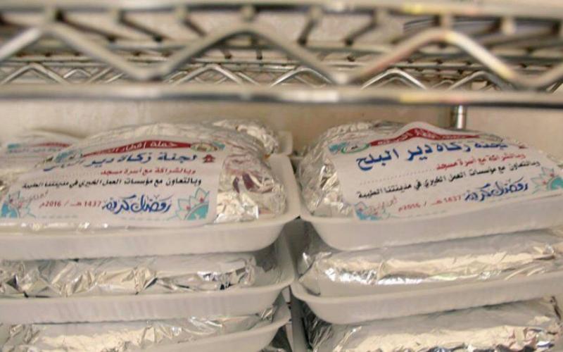 حماس تقدم مساعدات خيرية بتكلفة 60 ألف دولار بدير البلح