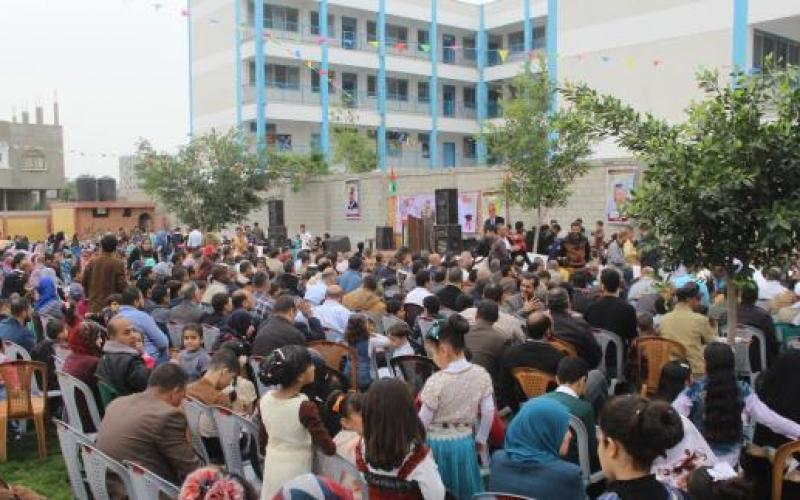 اللجنة-الشعبية-للاجئين-بالنصيرات-تكرم-اوائل-الطلبة-5