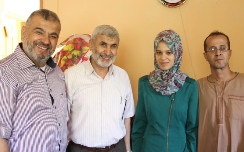 زيارة أوائل الثانوية العامة في رفح (4)