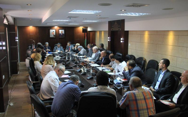 الأعرج يترأس الاجتماع الدوري لمجموعة العمل القطاعية للحكم المحلي