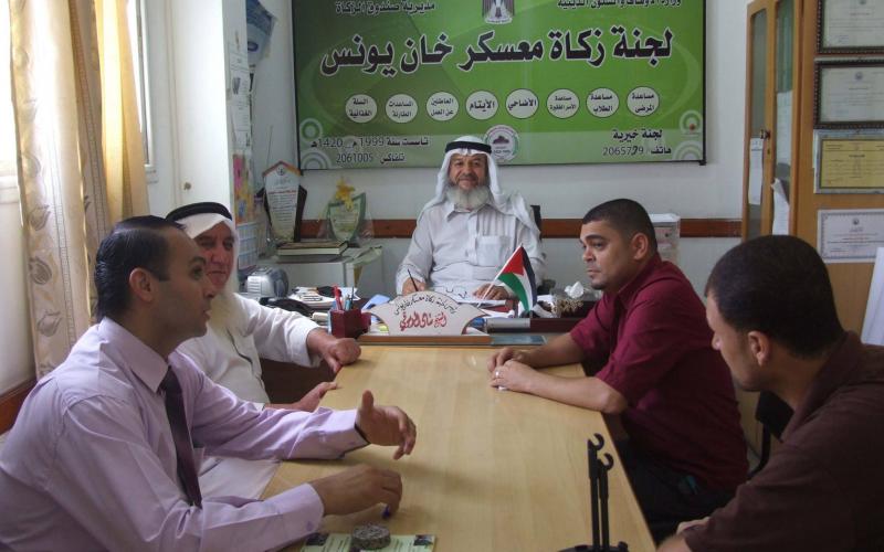 زكاة خان يونس توزع مساعدات على 2148 أسرة فقيرة