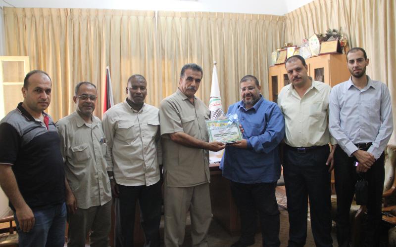 17895d9b087e92ed3804e9b543d7cc7d