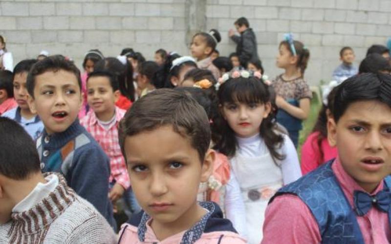 اللجنة-الشعبية-للاجئين-بالنصيرات-تكرم-اوائل-الطلبة-4