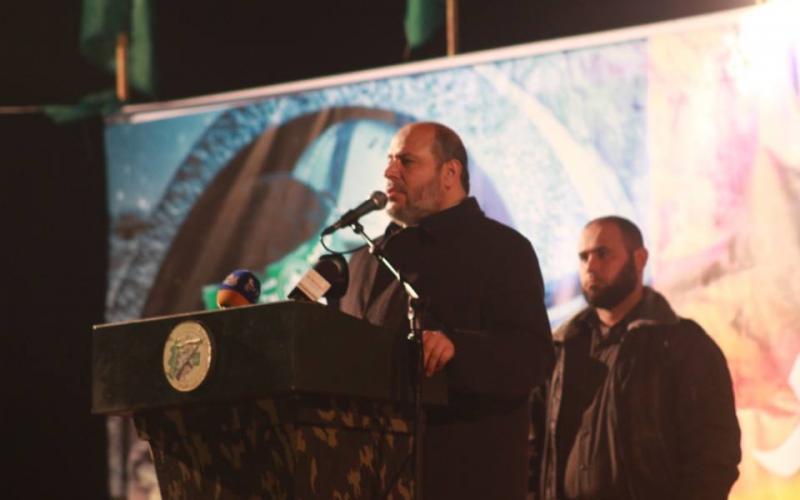 صور الدكتور خليل الحية