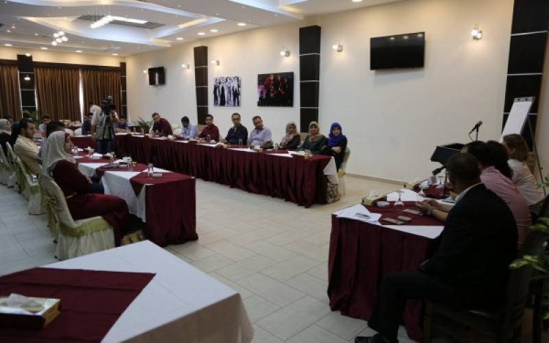 الصليب الأحمر واتحاد الإذاعات ينظمان ورشة عمل حول القانون الدولي والإسعاف الأولي