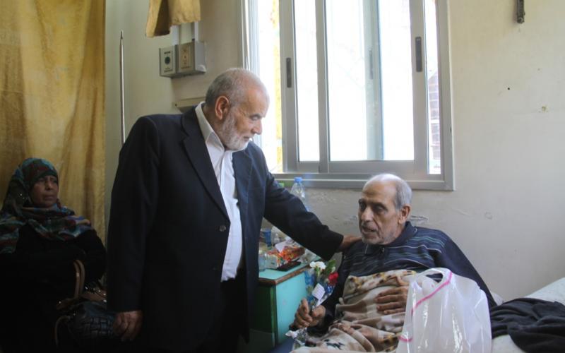 التشريعي يزور مستشفى الرنتيسي (1)