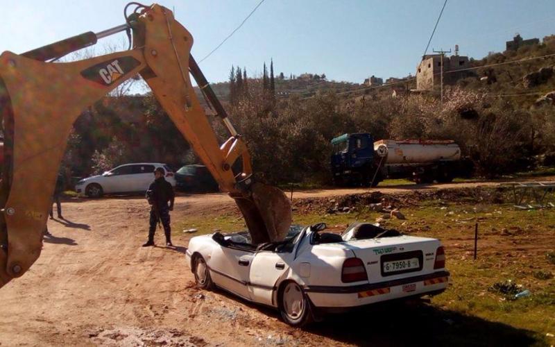 الشرطة تتلف 170 مركبة غير قانونية في نابلس