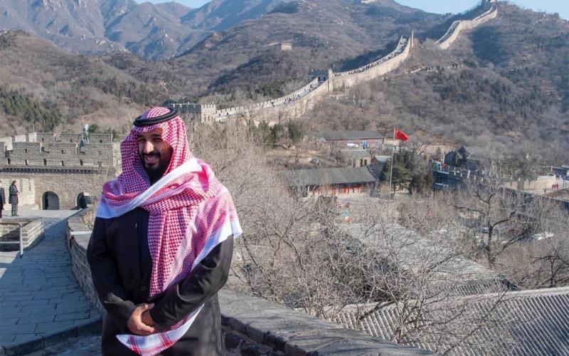 بن سلمان يقف على أحد "عجائب الدنيا السبع"