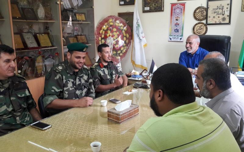 مدير تعليم الوسطى يلتقي قائد الفتوة الجديد بالقطاع