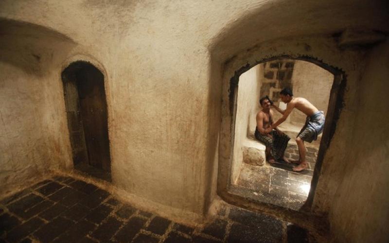 بالصور.. "حمامات البخار" التركية