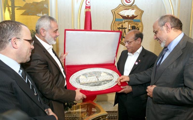 صور.. هنية في ضيافة رئيس تونس