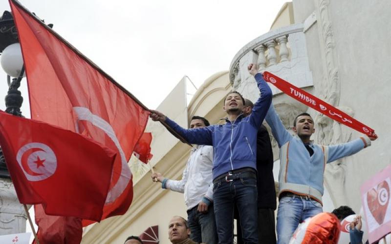 بالصور.. التونسيون يحيون الذكرى الأولى للثورة