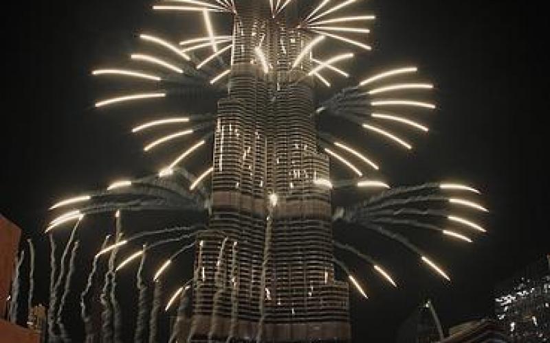 صور .. العالم يحتفل بالعام الجديد