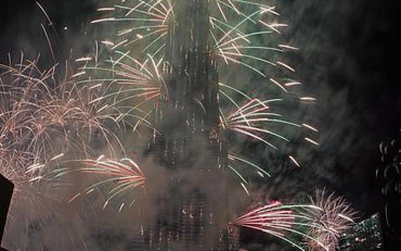صور .. العالم يحتفل بالعام الجديد
