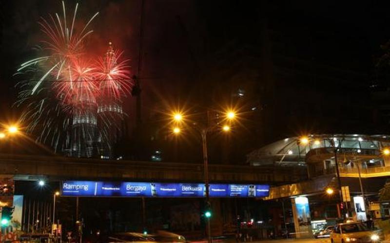 صور.. العالم في استقبال عام جديد