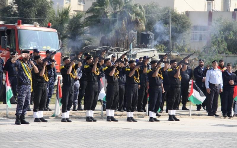 صور..الشرطة تخرج فوج "حجارة السجيل"