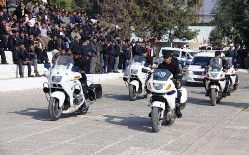 صور..الشرطة تخرج فوج "حجارة السجيل"