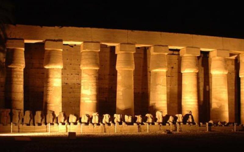 صور.. رحلة إلى أم الدنيا