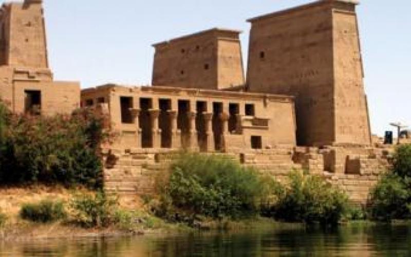 صور.. رحلة إلى أم الدنيا