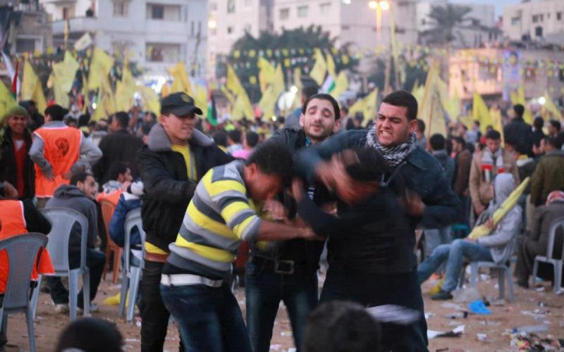 صور.. اشتباكات فتحاوية أدت لإفشال المهرجان