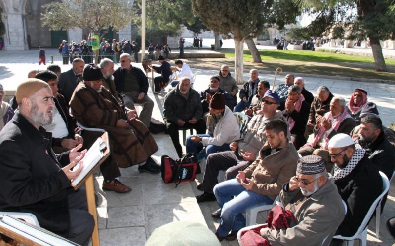 صور.. إحياء مصاطب العلم في المسجد الأقصى‎