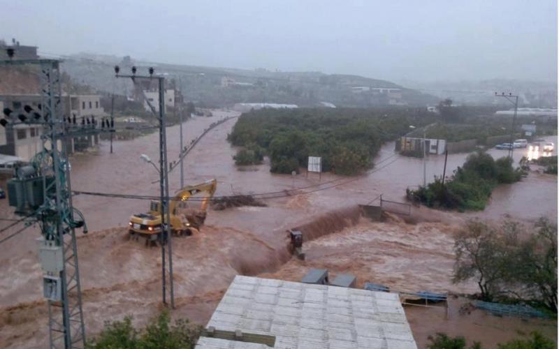 صور.. الضفة تغرق في المنخفض الجوي