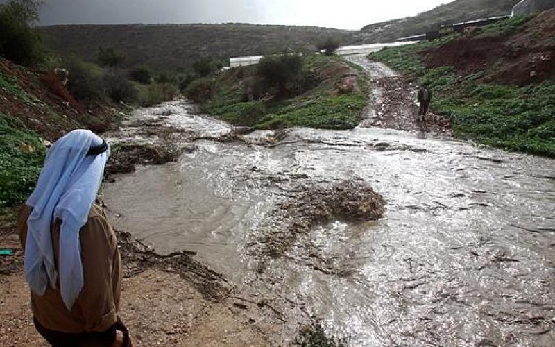 صور.. الضفة تغرق في المنخفض الجوي