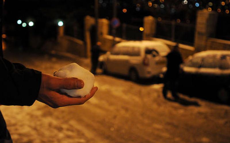 صور.. القدس ومدن الضفة تكتسي بالأبيض