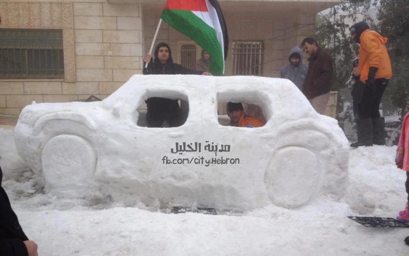 بالصور.. كيف عبَّر الفلسطينيون بالثلوج عن مشاعرهم