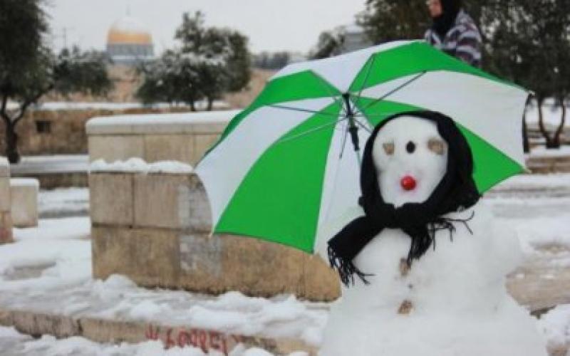 بالصور.. كيف عبَّر الفلسطينيون بالثلوج عن مشاعرهم