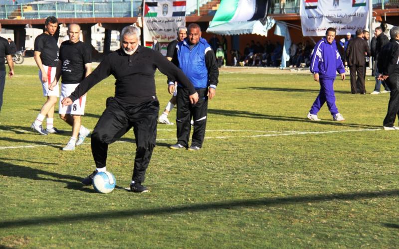 صور.. المباراة التاريخية بين مصر وفلسطين