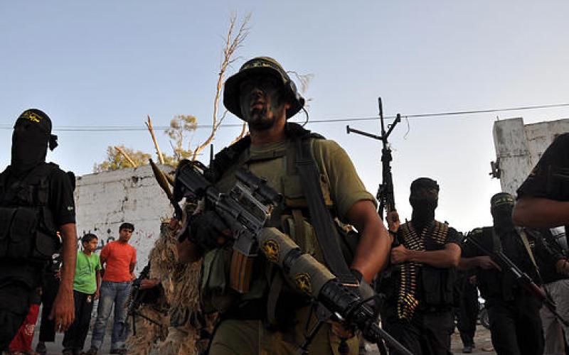 صور.. استعراض عسكري لسرايا القدس