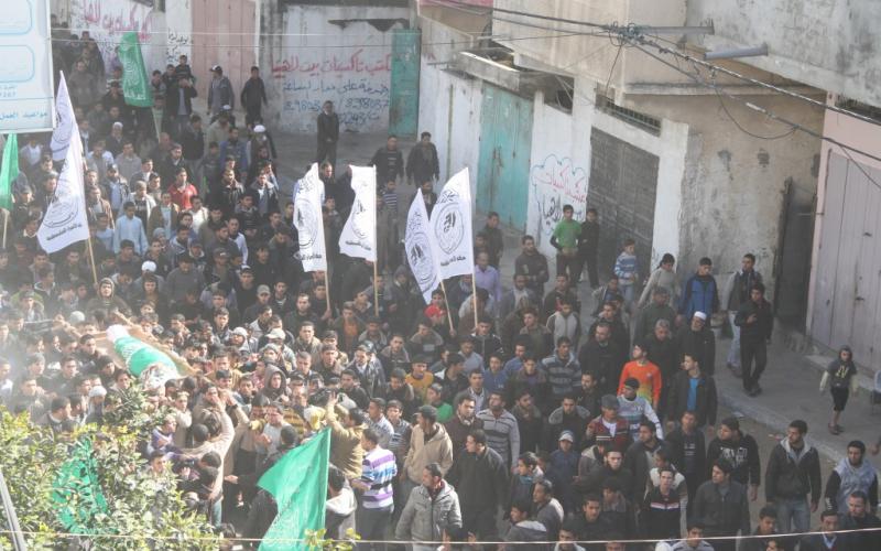 صور.. تشييع الشهيد "أبو جراد" شمال القطاع
