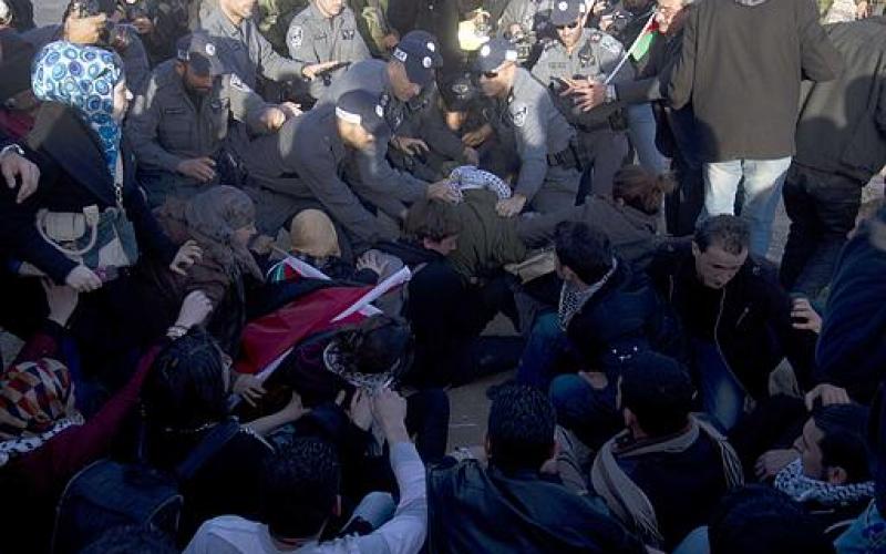 بالصور.. "العليا" تسمح  بإزالة "باب الشمس"