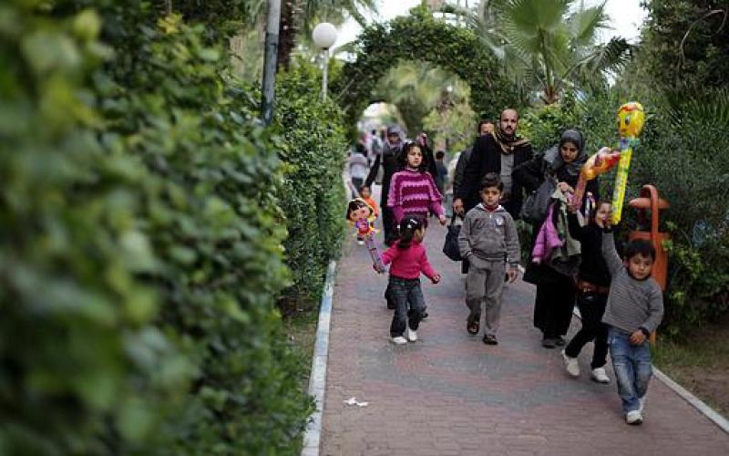 صور.. أطفال غزة يتنفسون الصعداء في إجازتهم