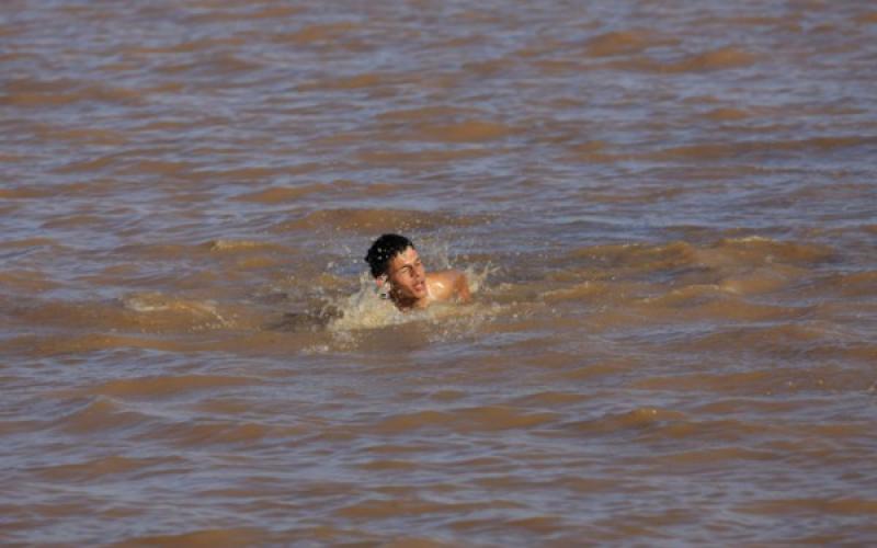 صور.. بحر الضفة الجديد