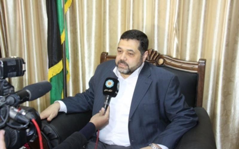 صور.. استقبال أسامة حمدان بمعبر رفح
