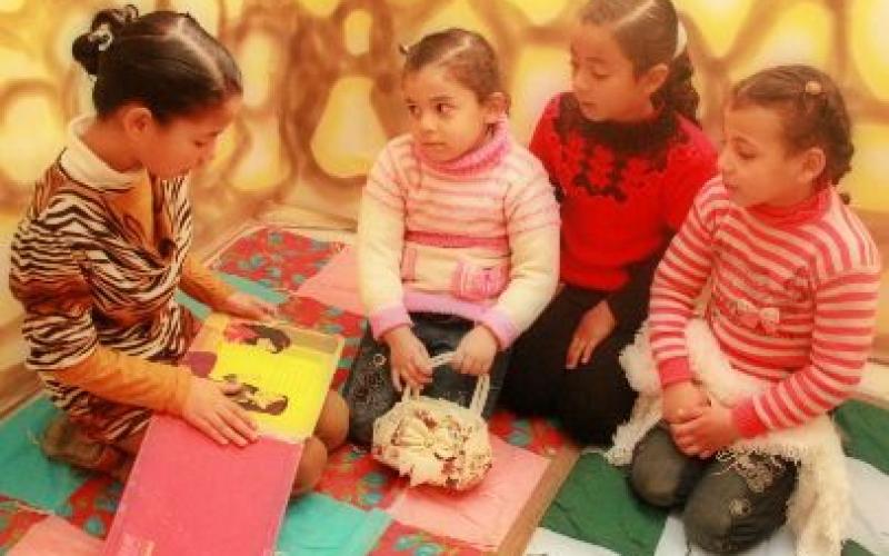 بالصور..مخيم شتوي للأطفال بخانيونس