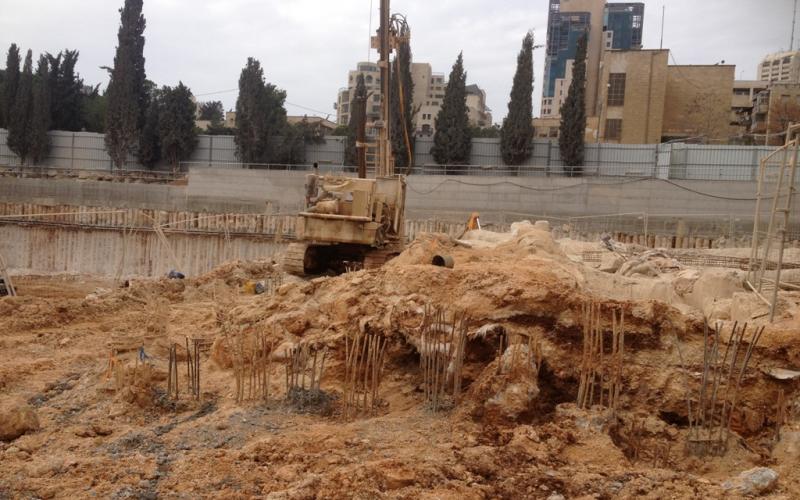بالصور.. تجريف مقبرة مأمن الله في القدس