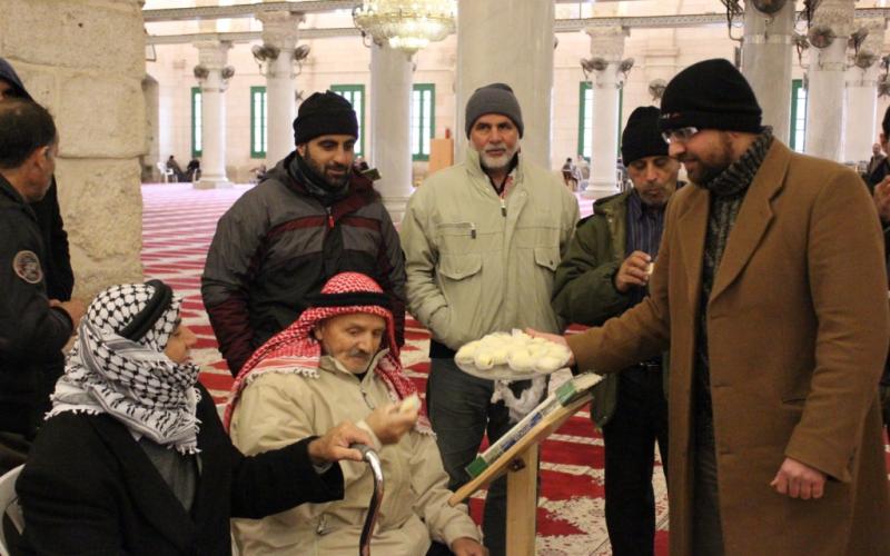 بالصور.. محمد ولينا عروسين جديدين في الأقصى