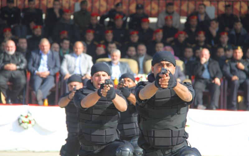 صور: تخريج دورة لجهاز الأمن والحماية بغزة