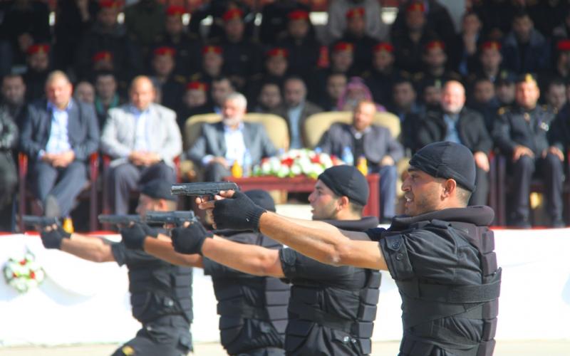 صور: تخريج دورة لجهاز الأمن والحماية بغزة