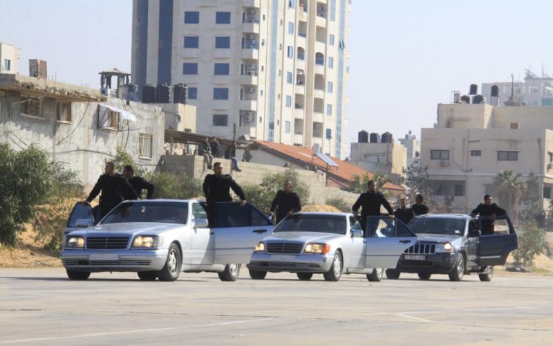 صور: تخريج دورة لجهاز الأمن والحماية بغزة