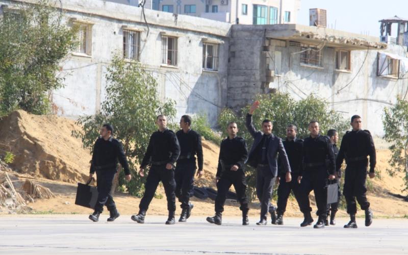 صور: تخريج دورة لجهاز الأمن والحماية بغزة
